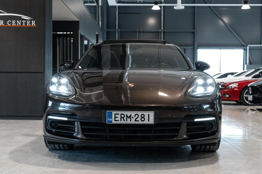 Porsche Panamera vaihtoauto
