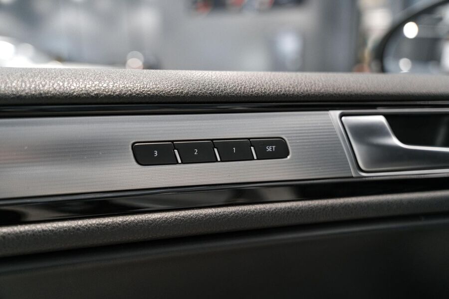 Volkswagen Touareg vaihtoauto