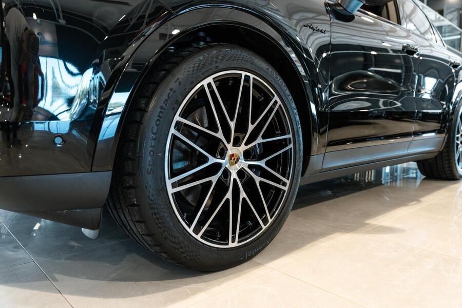 Porsche Cayenne vaihtoauto