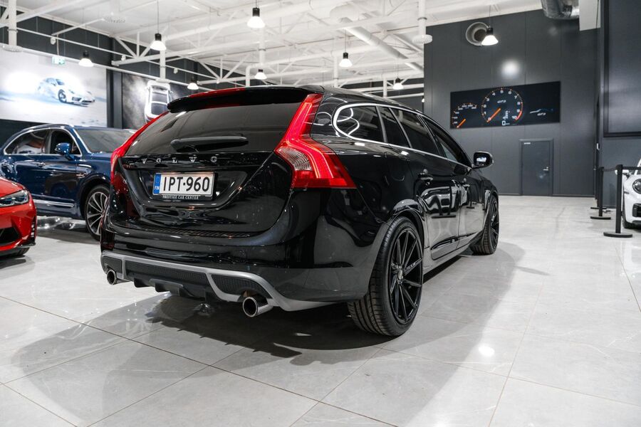 Volvo V60 vaihtoauto