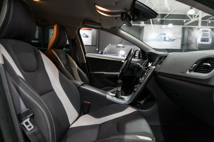 Volvo V60 vaihtoauto