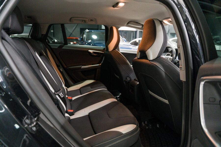 Volvo V60 vaihtoauto