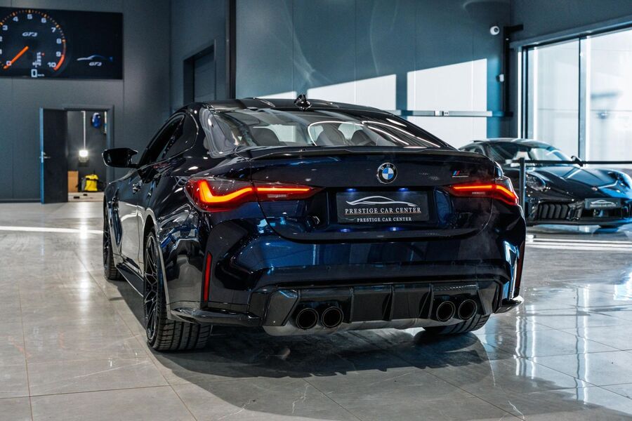 BMW M4 vaihtoauto