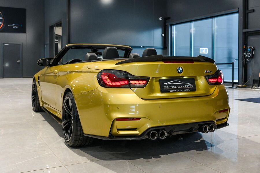 BMW M4 vaihtoauto