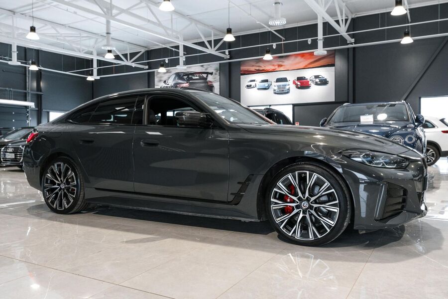 BMW i4 M50 vaihtoauto