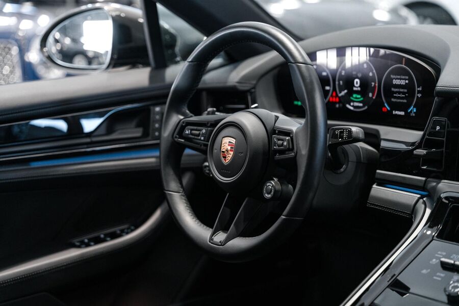 Porsche Panamera vaihtoauto