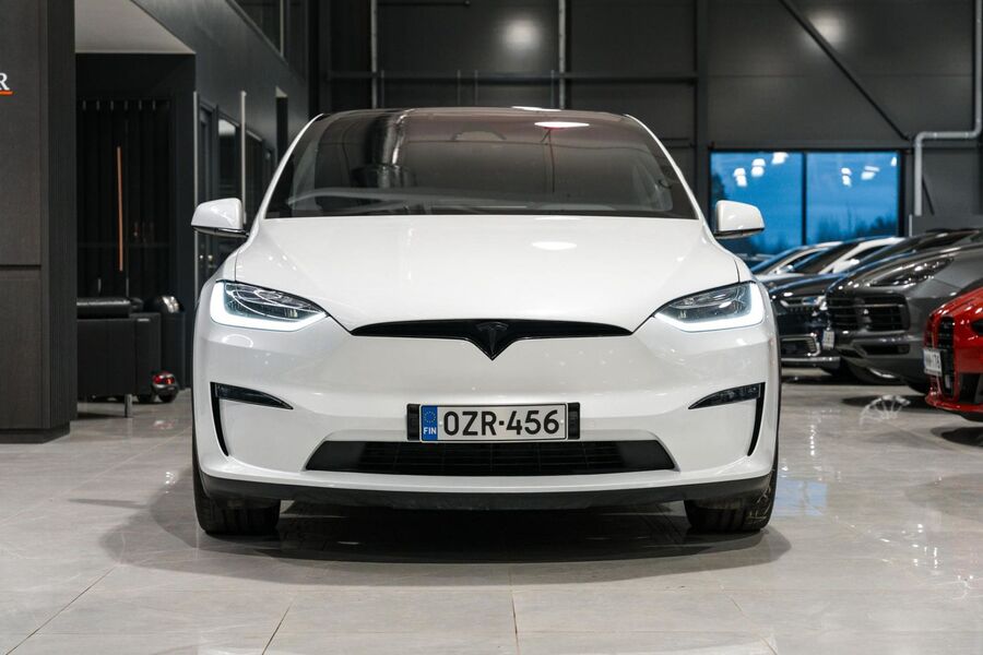 Tesla Model X vaihtoauto