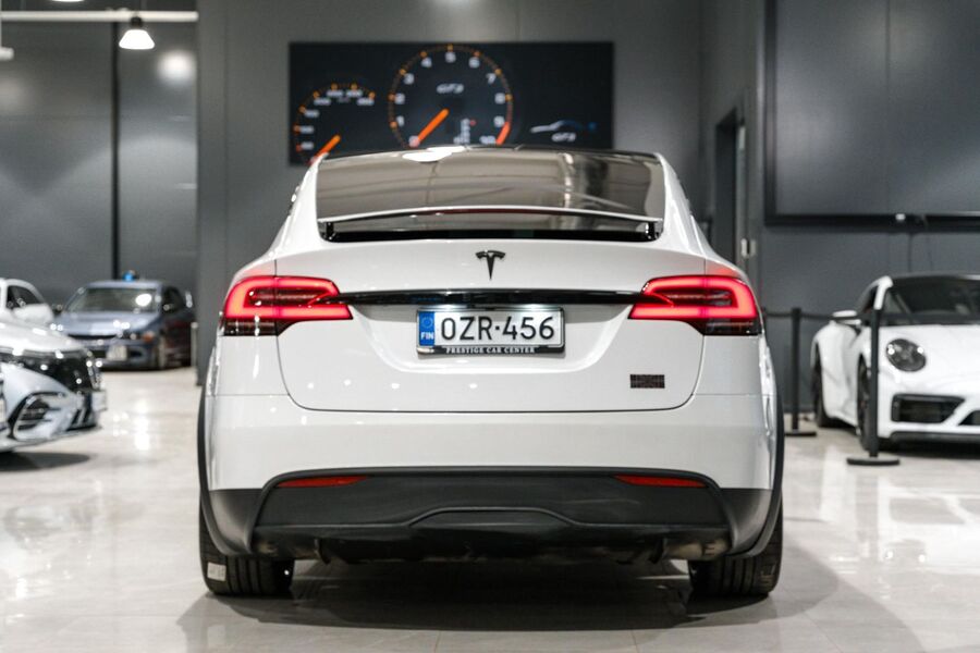 Tesla Model X vaihtoauto