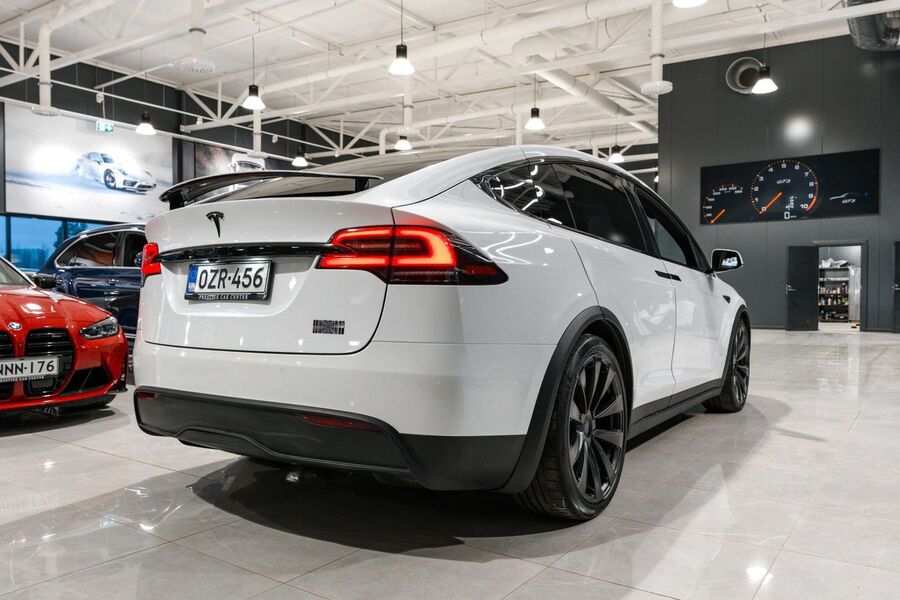 Tesla Model X vaihtoauto