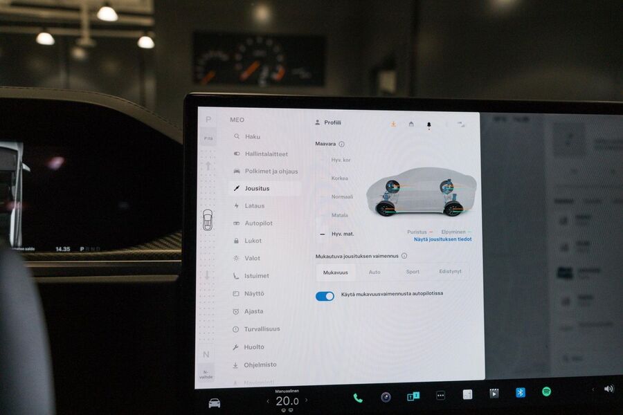 Tesla Model X vaihtoauto