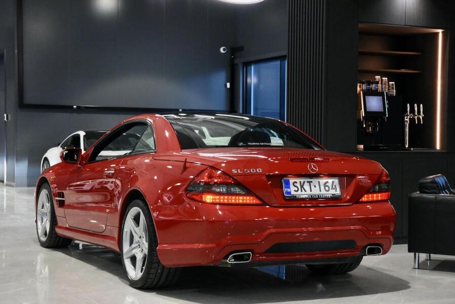 Mercedes-Benz SL vaihtoauto