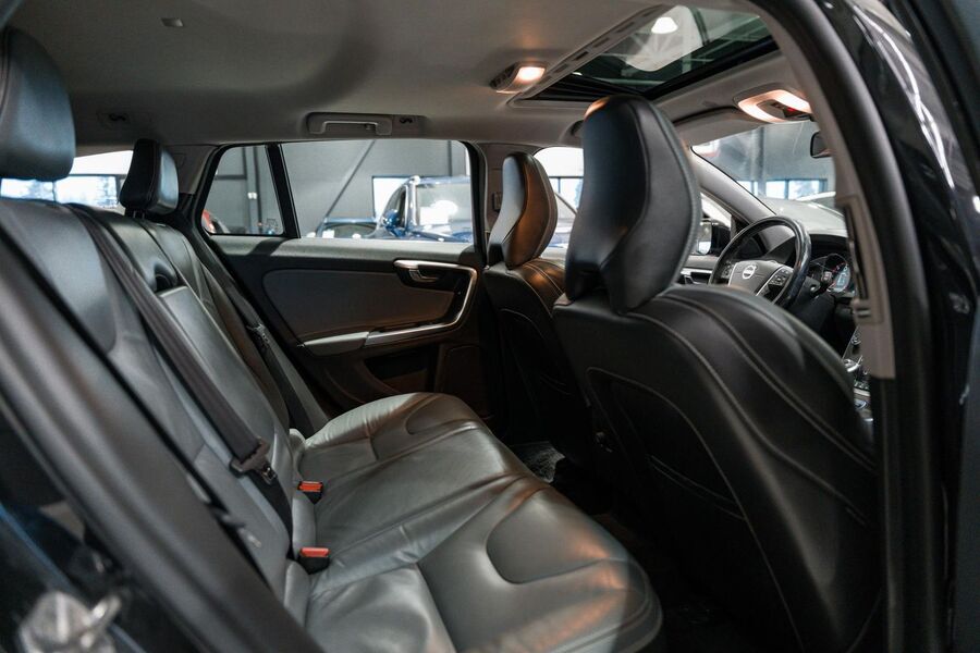 Volvo V60 vaihtoauto