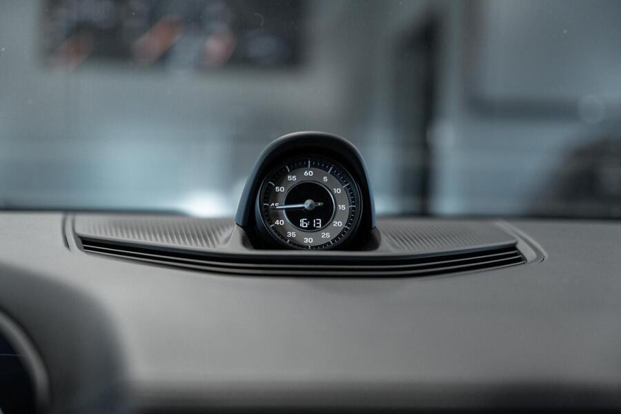 Porsche Taycan vaihtoauto