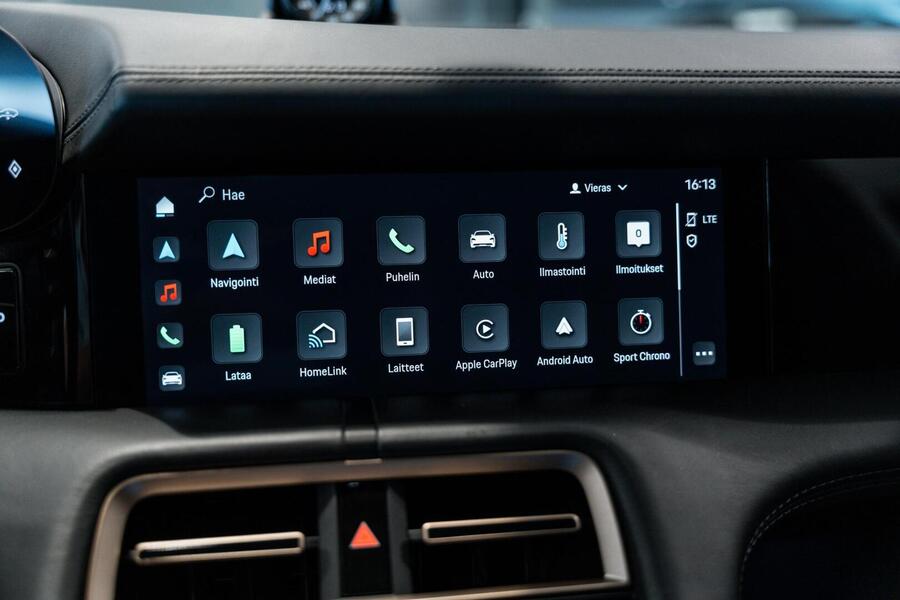 Porsche Taycan vaihtoauto