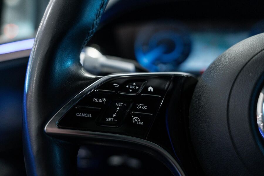 Mercedes-Benz EQS vaihtoauto