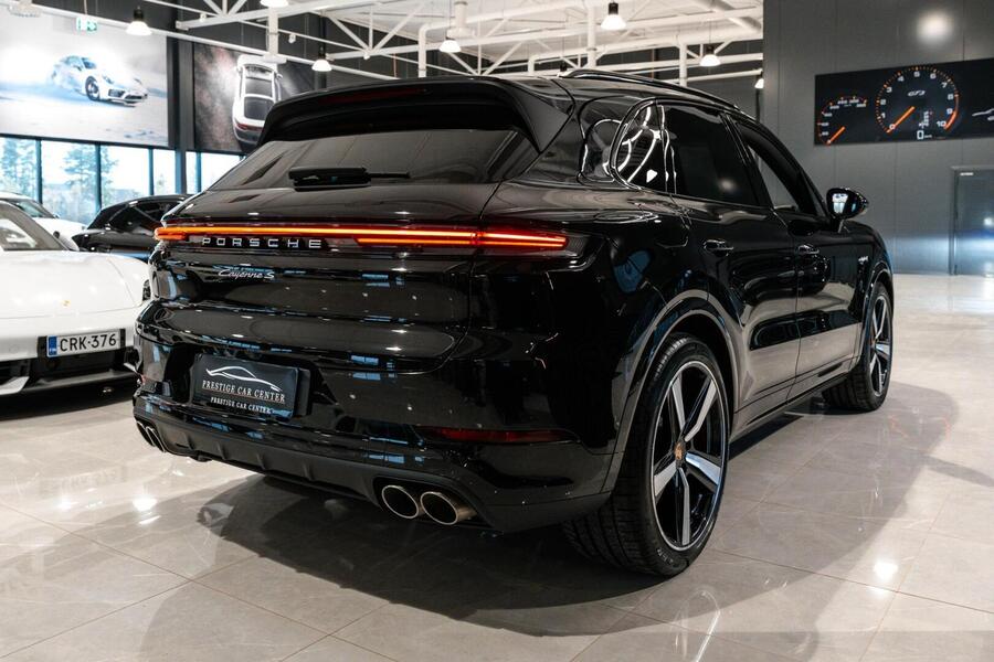 Porsche Cayenne vaihtoauto