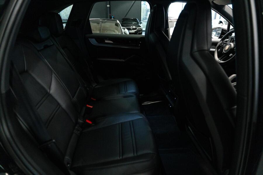 Porsche Cayenne vaihtoauto