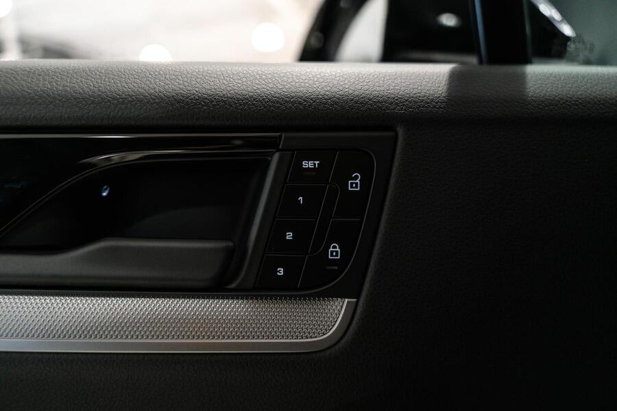 Porsche Cayenne vaihtoauto