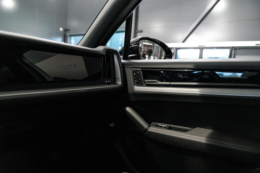 Porsche Cayenne vaihtoauto