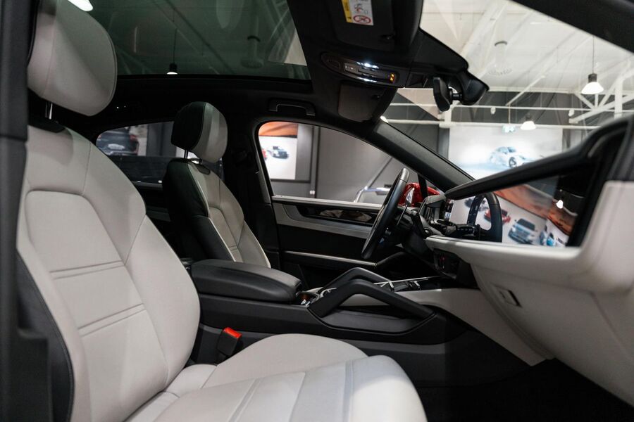 Porsche Cayenne vaihtoauto