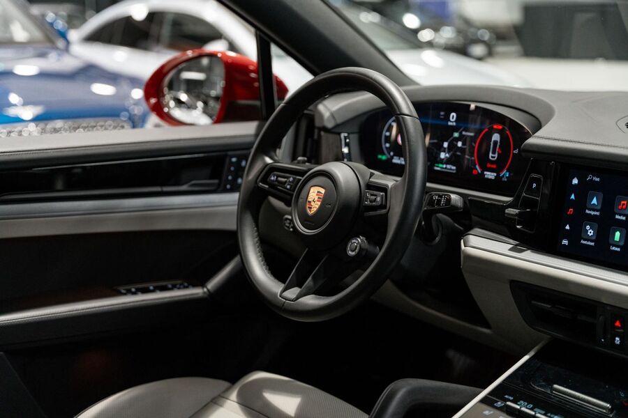 Porsche Cayenne vaihtoauto