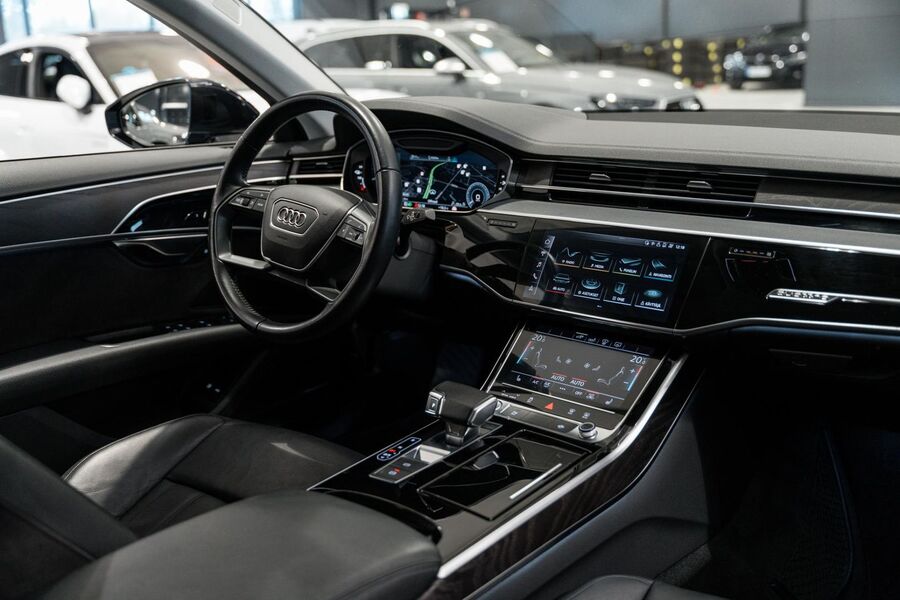 Audi A8 vaihtoauto