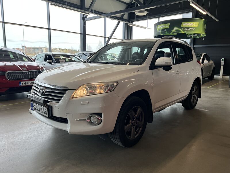 Toyota RAV4 vaihtoauto
