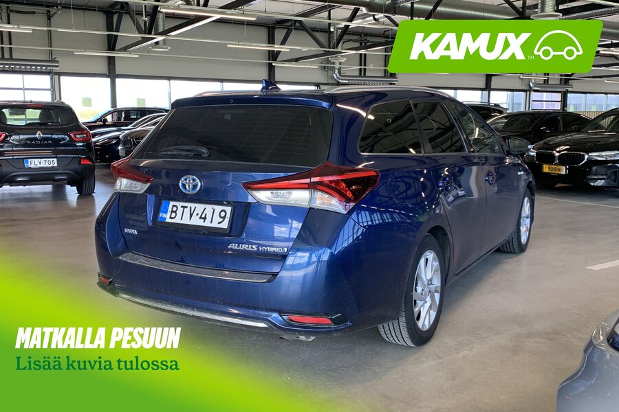 Toyota Auris vaihtoauto