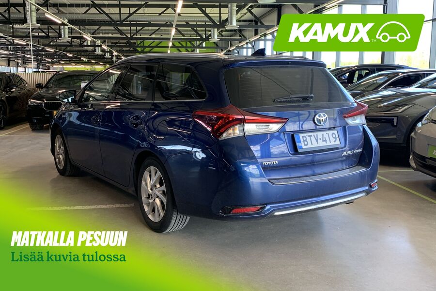 Toyota Auris vaihtoauto