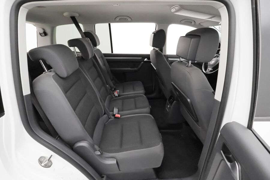 Volkswagen Touran vaihtoauto