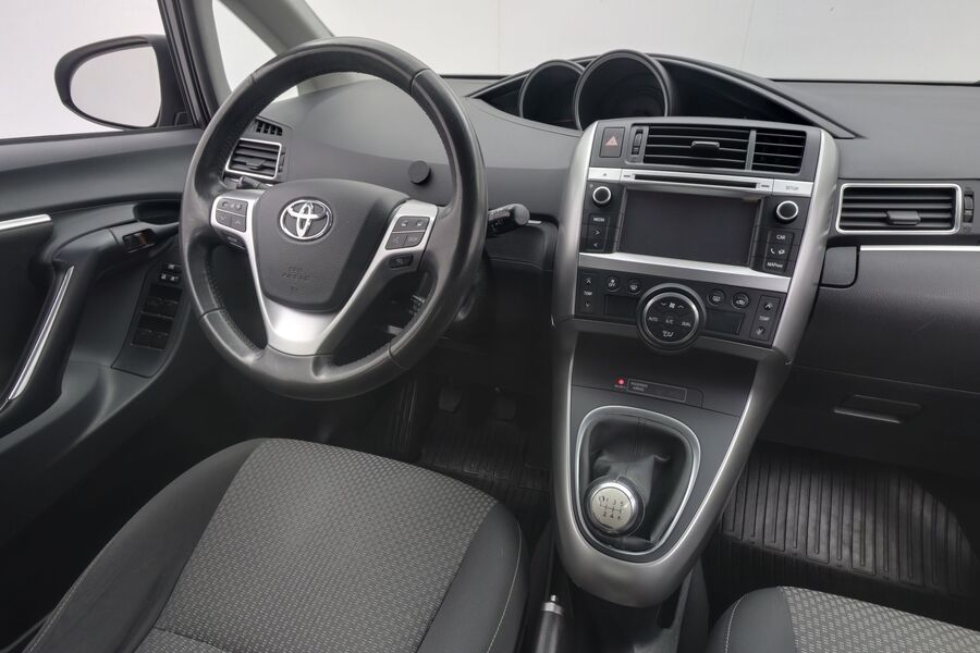 Toyota Verso vaihtoauto