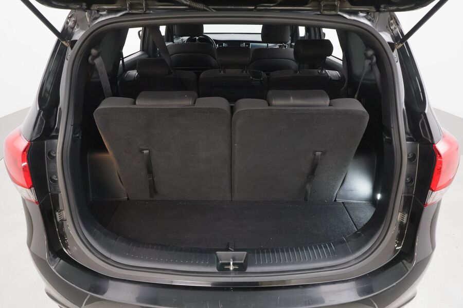 Kia Carens vaihtoauto