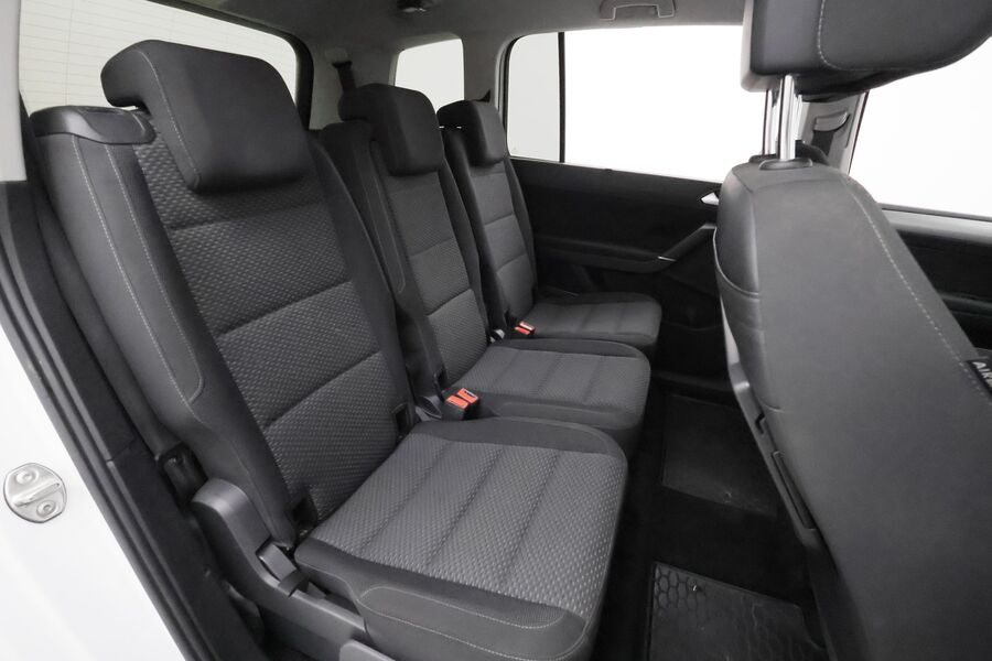 Volkswagen Touran vaihtoauto