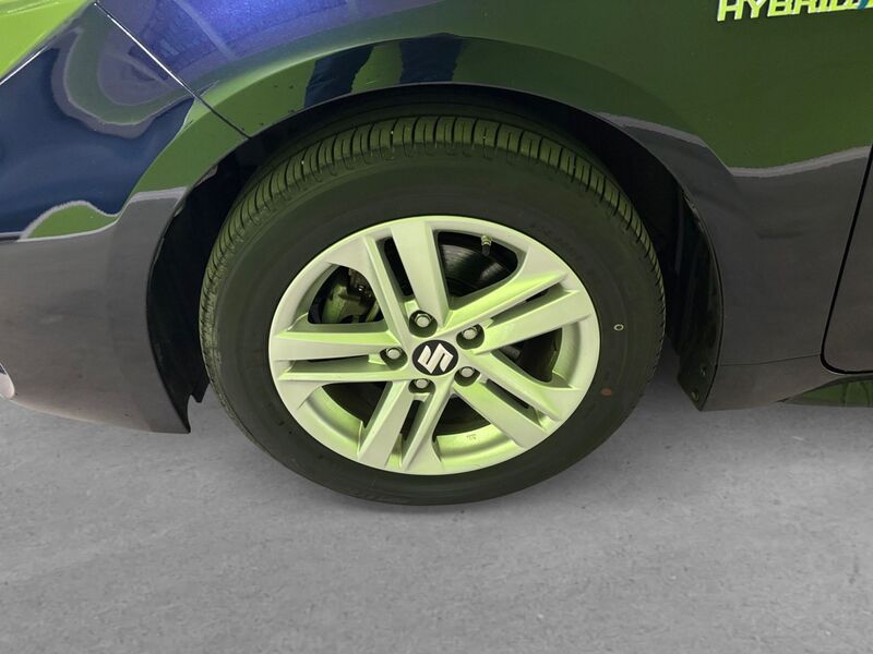 Suzuki Swace vaihtoauto