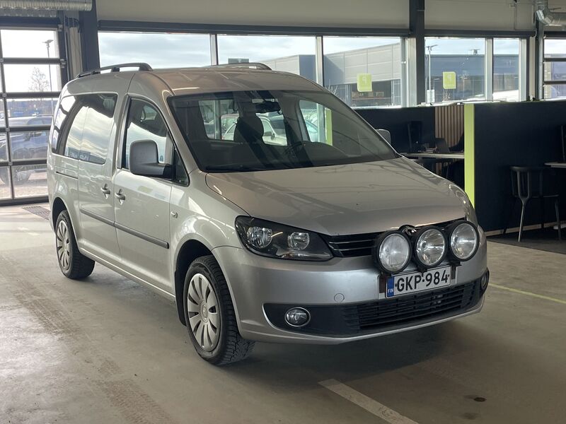 Volkswagen Caddy Maxi vaihtoauto