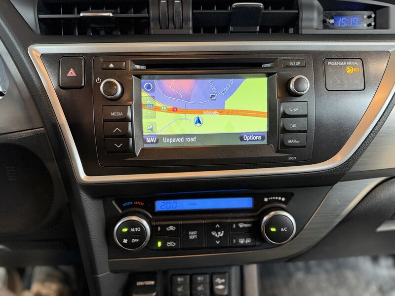 Toyota Auris vaihtoauto