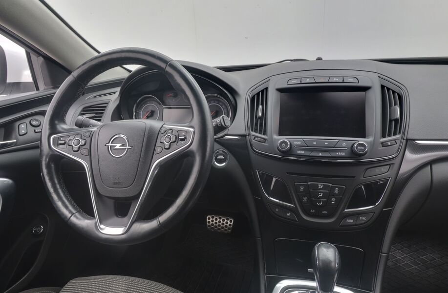 Opel Insignia vaihtoauto