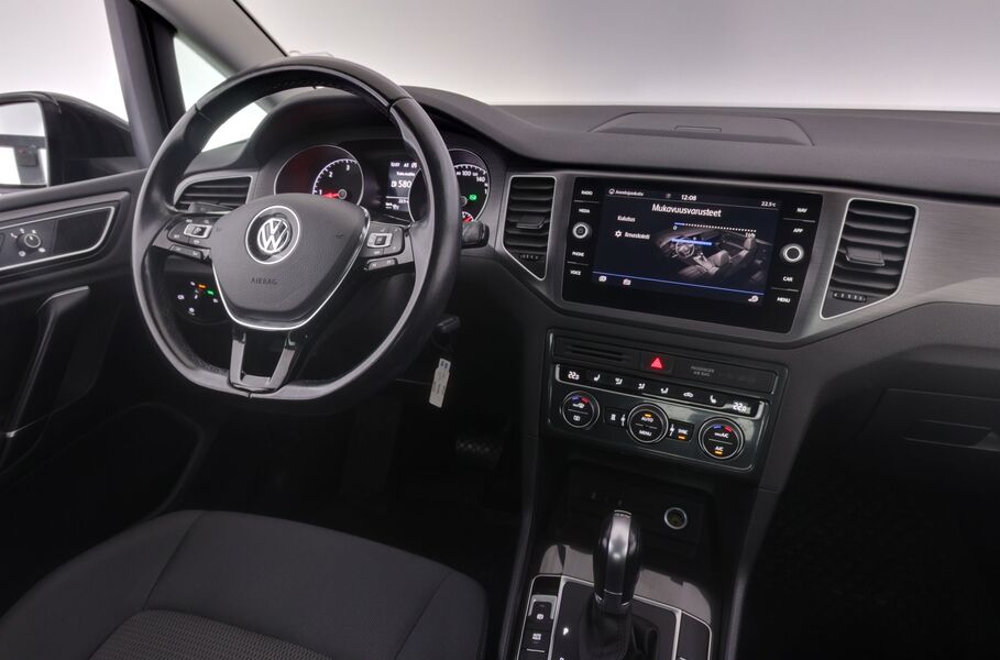 Volkswagen Golf Sportsvan vaihtoauto