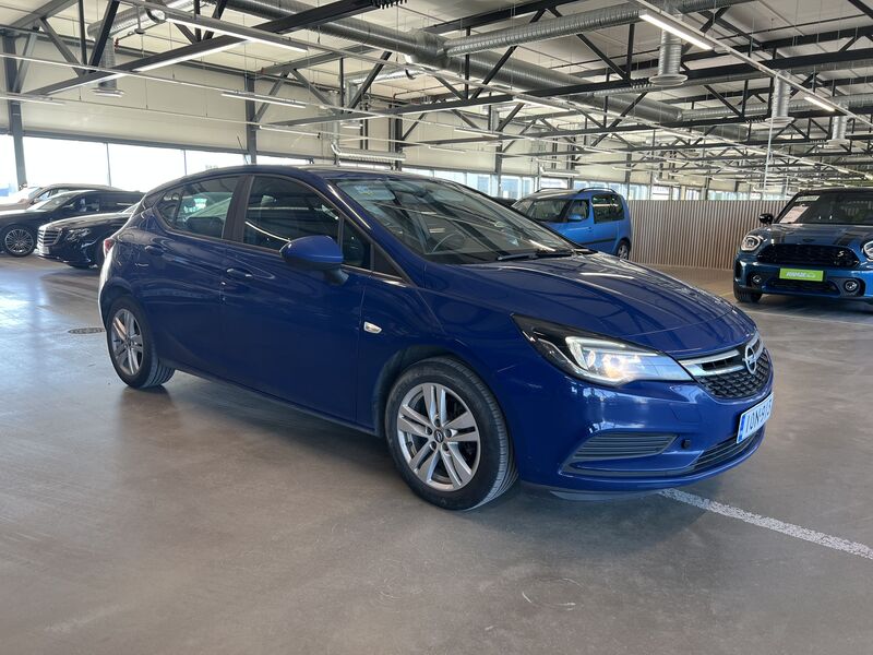 Opel Astra vaihtoauto