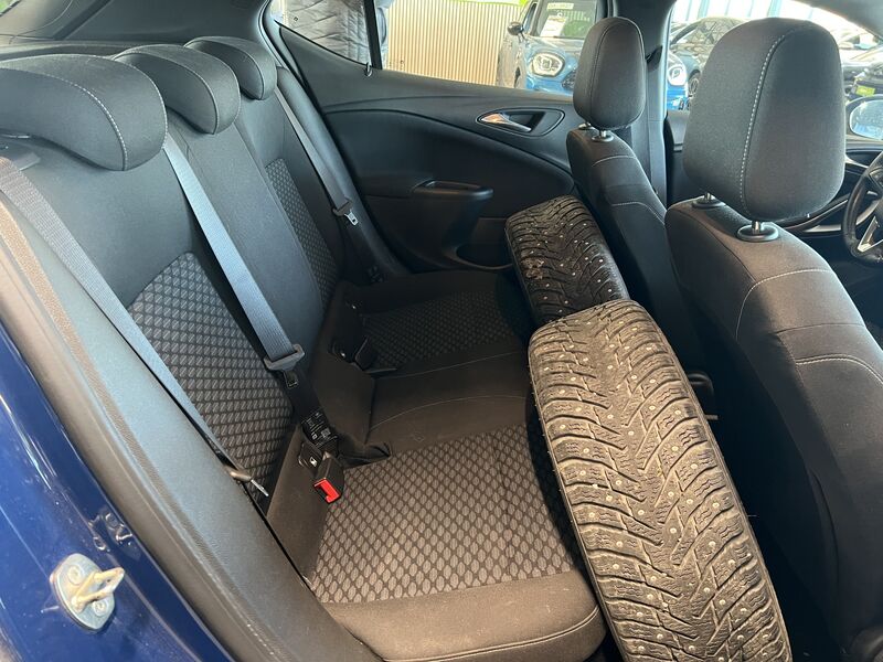 Opel Astra vaihtoauto