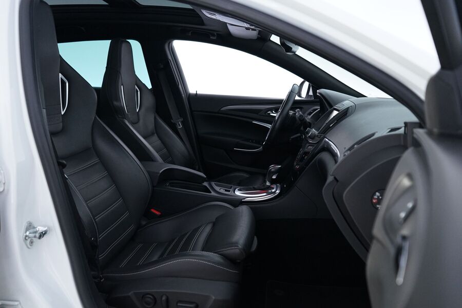 Opel Insignia vaihtoauto