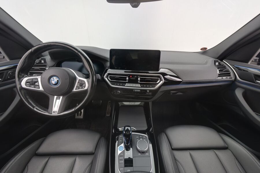 BMW iX3 vaihtoauto