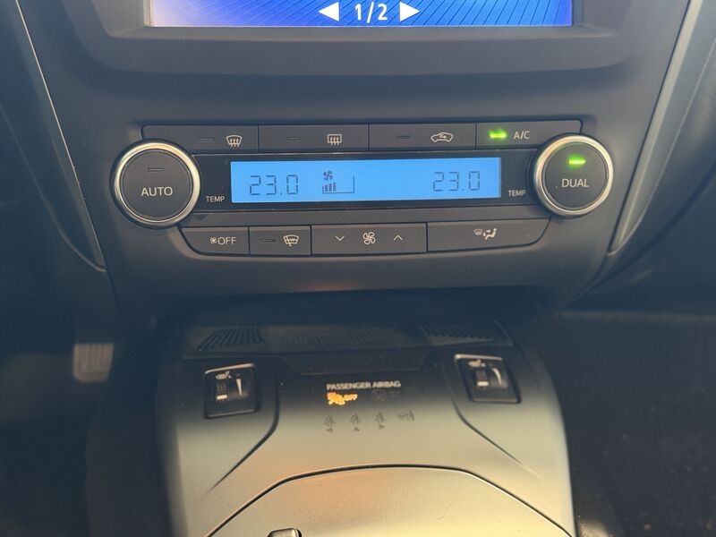 Toyota Avensis vaihtoauto