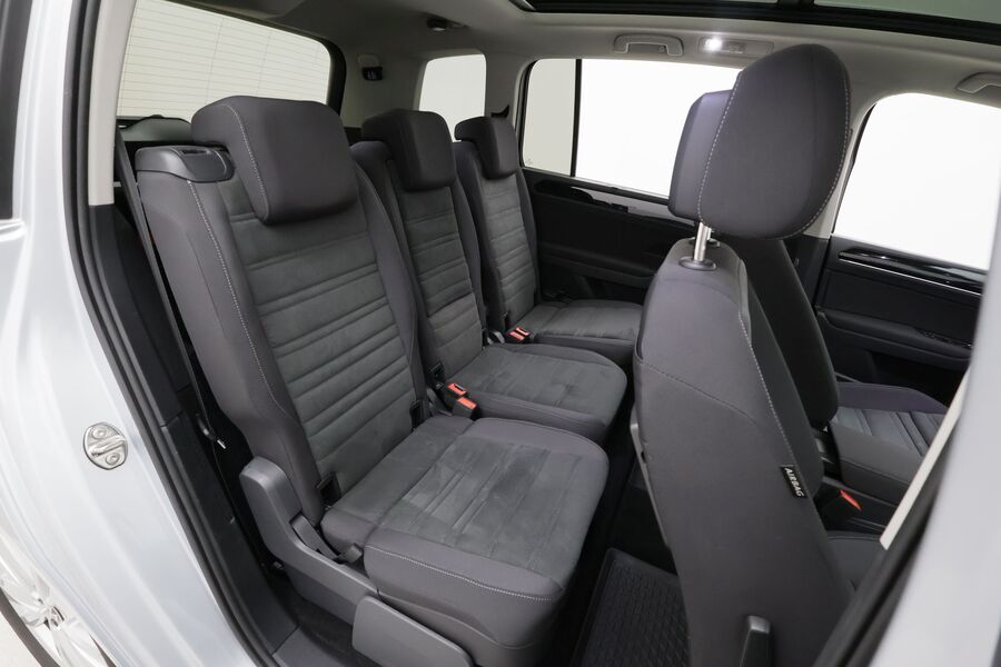 Volkswagen Touran vaihtoauto