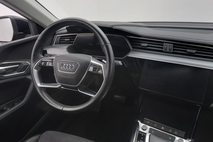 Audi Q8 e-tron vaihtoauto