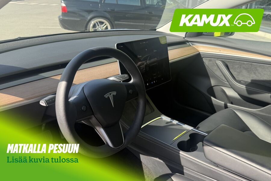 Tesla Model 3 vaihtoauto