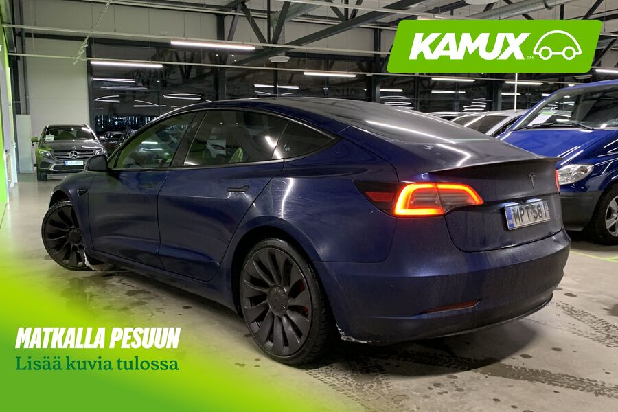 Tesla Model 3 vaihtoauto