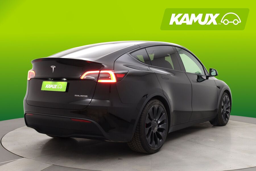 Tesla Model Y vaihtoauto