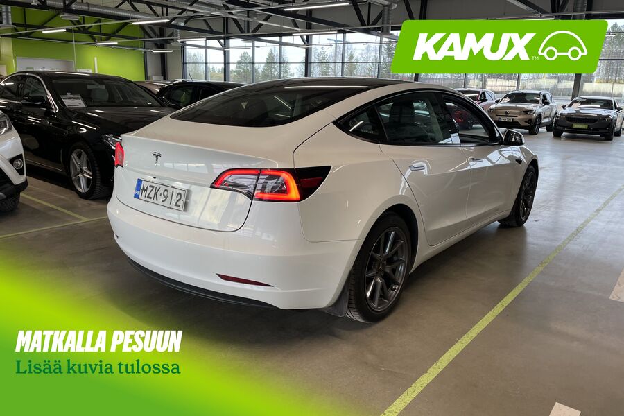 Tesla Model 3 vaihtoauto