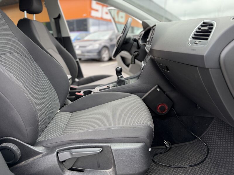 SEAT Leon Sportstourer vaihtoauto